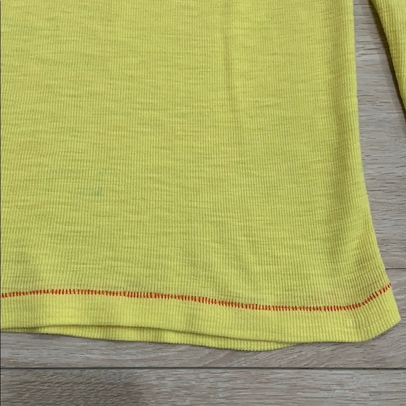 Men’s Tommy Hilfiger Yellow Cotton Waffle T-Shirt - Picture 5 of 6